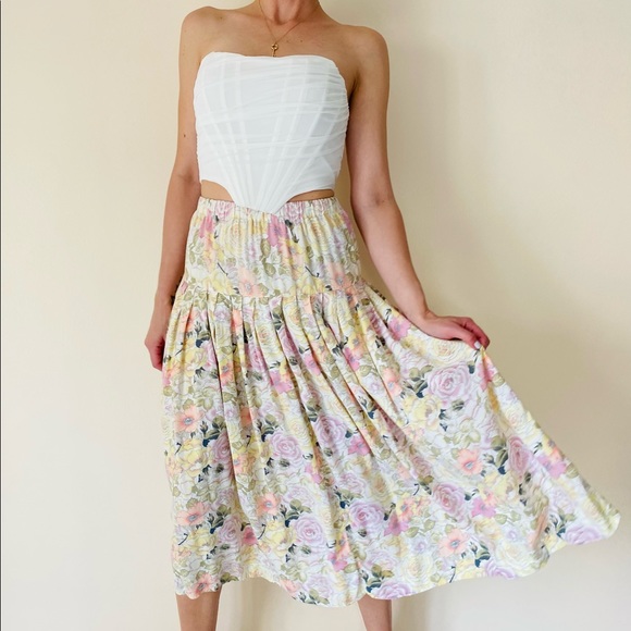 Forenza Dresses & Skirts - Forenza floral tiered lightweight midi skirt